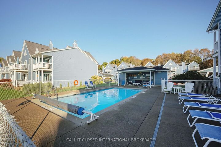 Property Photo:  374 Front Street 32  ON N5L 1G1 