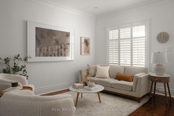 Property Photo:  550 Milverton Boulevard  ON M4C 1X5 