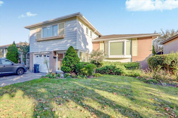 Property Photo:  34 Oakmeadow Boulevard Bsmt  ON M1E 4G1 