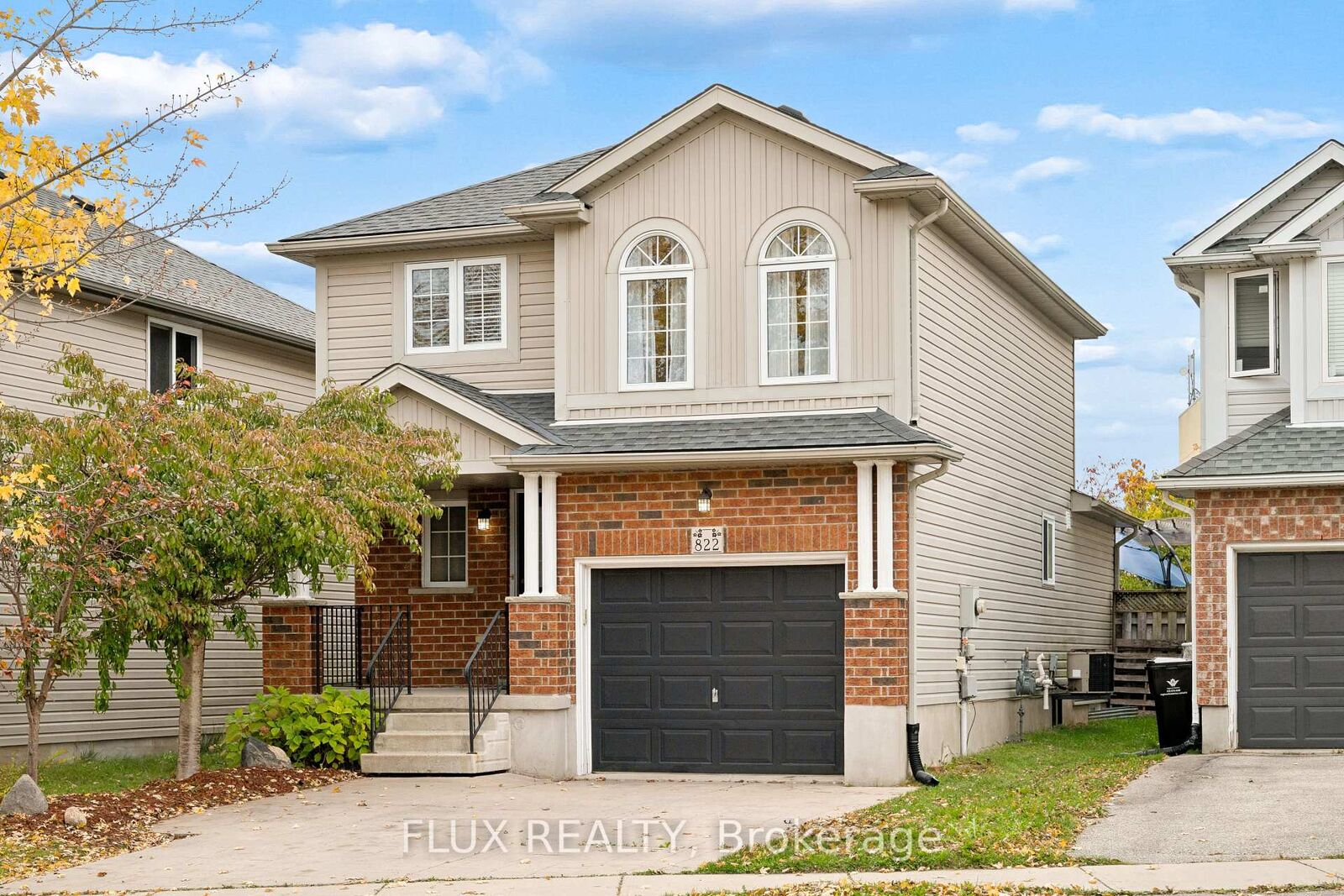 Property Photo:  822 Whitecap Street  ON N2K 4L4 