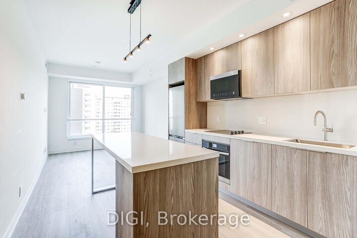 Property Photo:  120 Ontario Street Q820  ON M5A 1C4 
