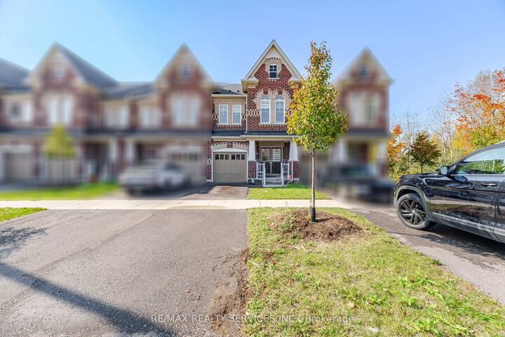 Property Photo: 1221 Jim Brewster Circle ON L1G 7S1