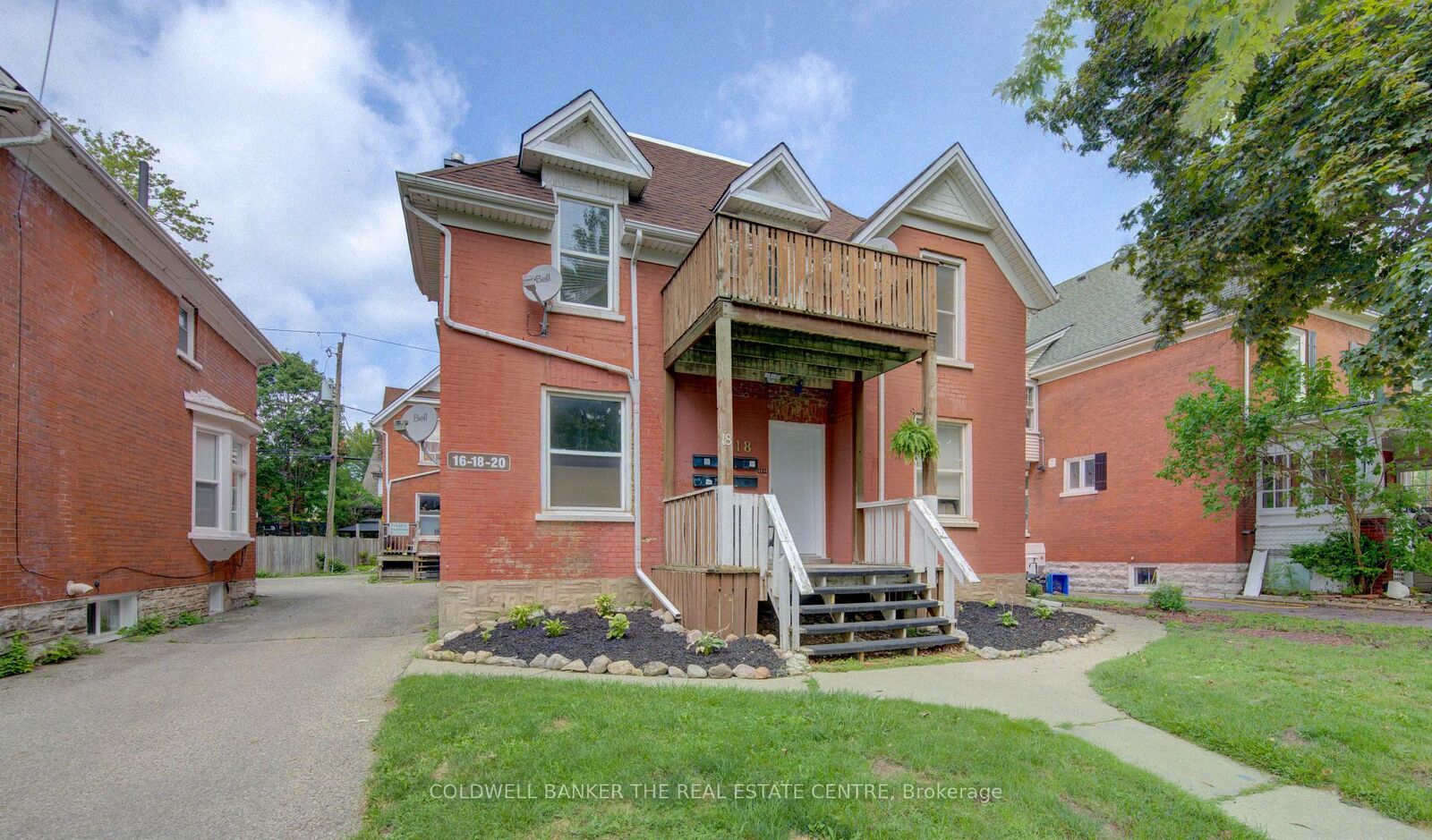 Property Photo:  14-20 Brubacher Street 11  ON N2H 2V9 