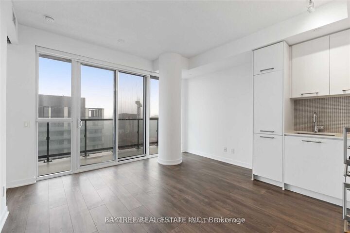 Property Photo:  87 Peter Street 3808  ON M5V 2G4 