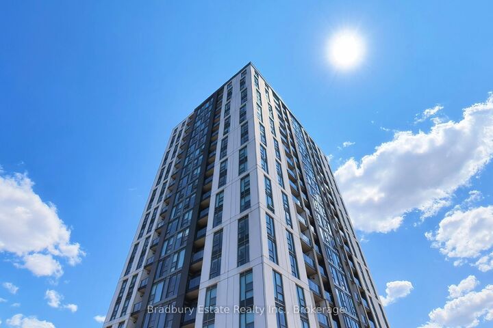 Property Photo:  49 Walnut Street S 1109  ON L8N 2K9 