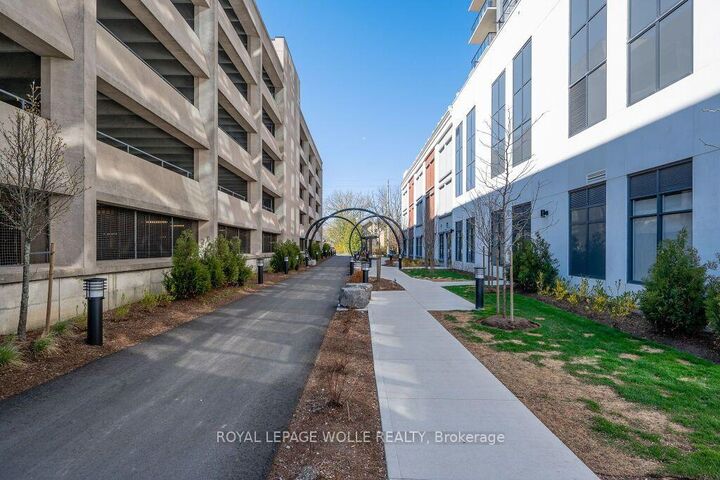 Property Photo:  155 Caroline Street S 1506  ON N2L 0J8 