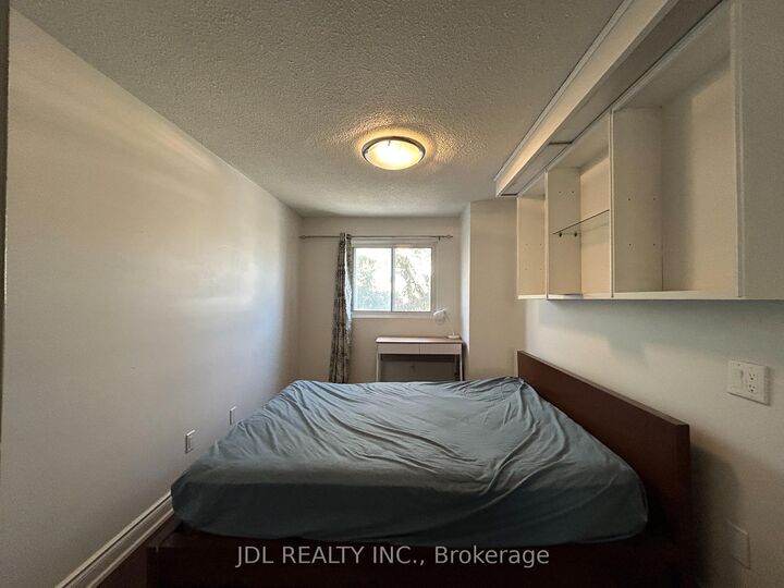 Property Photo:  66 Stonehill Cres Crescent One Bedroom 2nd Floor  ON M1W 2V3 
