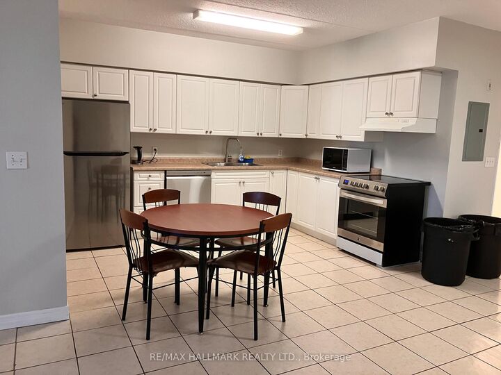 Property Photo:  271 Lester Street 301  ON N2L 3W6 