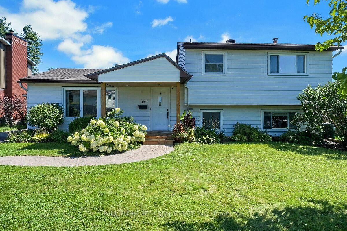 Property Photo:  5 McMurdo Court  ON K2E 5V8 