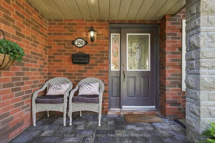 Property Photo:  250 Glen Hill Drive  ON L1N 7J8 