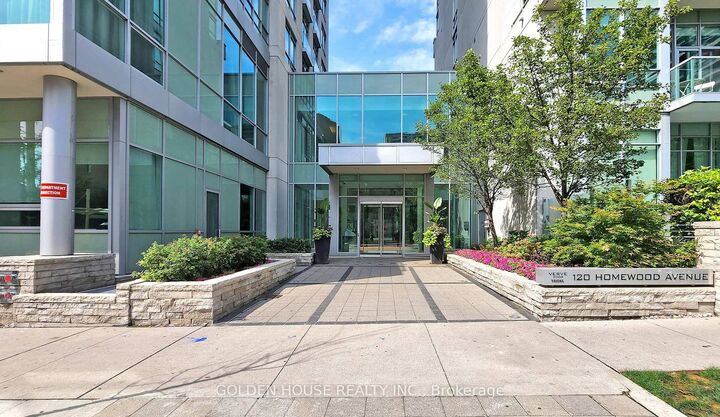 Property Photo:  120 Homewood Avenue 2206  ON M4Y 2J3 