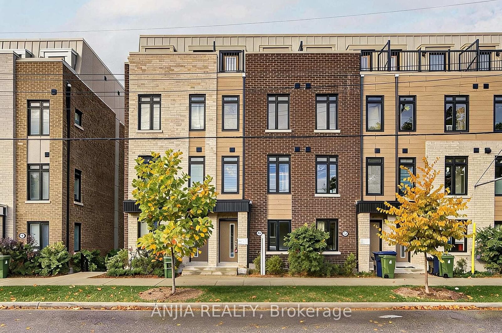 Property Photo:  80B Tisdale Avenue  ON M4A 1C5 