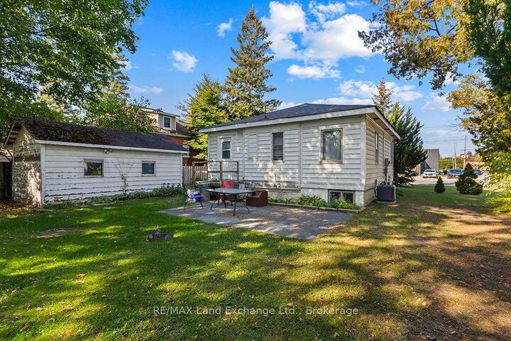 Property Photo:  771 Goderich Street  ON N0H 2C0 