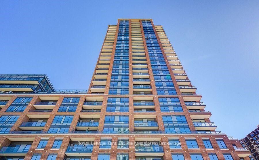 Property Photo:  3270 Sheppard Avenue E 1028  ON M1T 3K3 