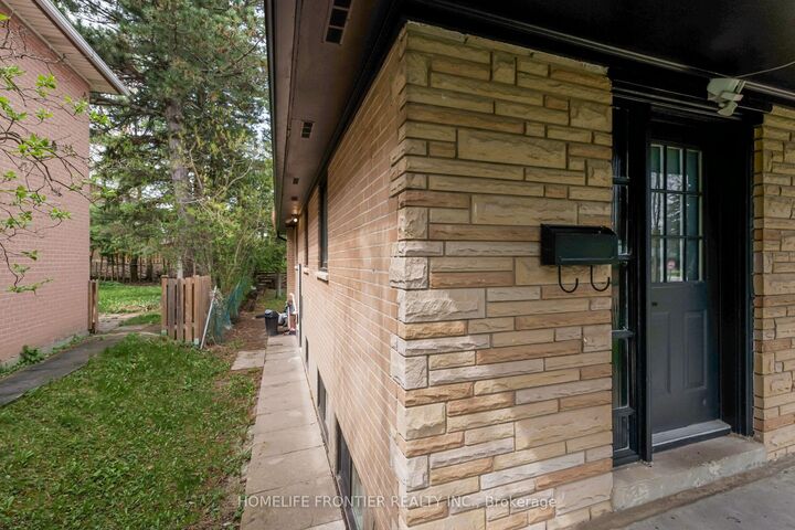 Property Photo:  6 Dalmeny Road  ON L3T 1L9 