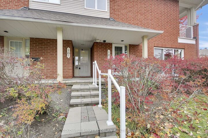 Property Photo:  10 Daybreak Street F  ON K2G 6T9 