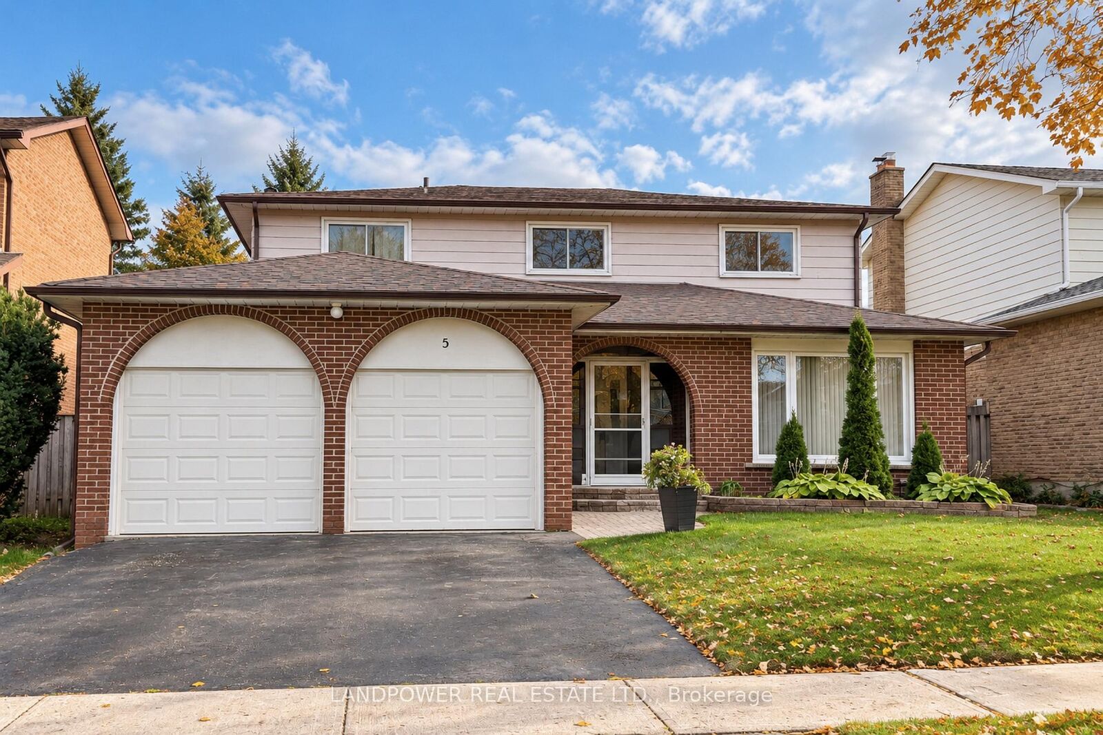 Property Photo:  5 Kellen Street  ON M1T 2H1 