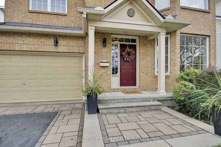 Property Photo:  9 Mersey Drive  ON K2K 3A8 