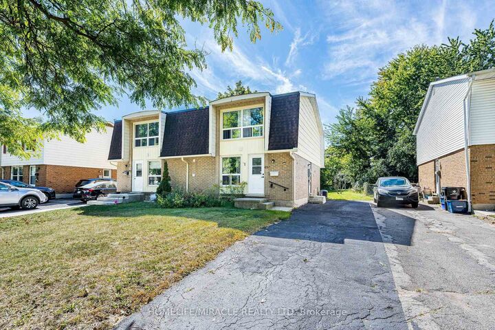 Property Photo:  425 Dunvegan Drive B  ON N2K 2C8 