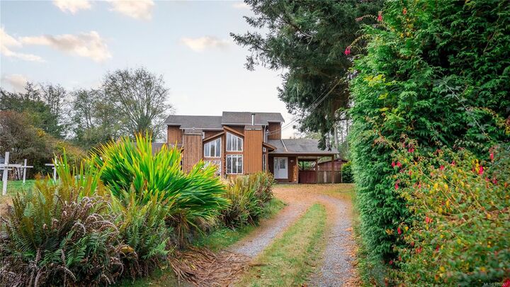 Property Photo:  1602 Oneill Rd  BC V9Z 0T5 