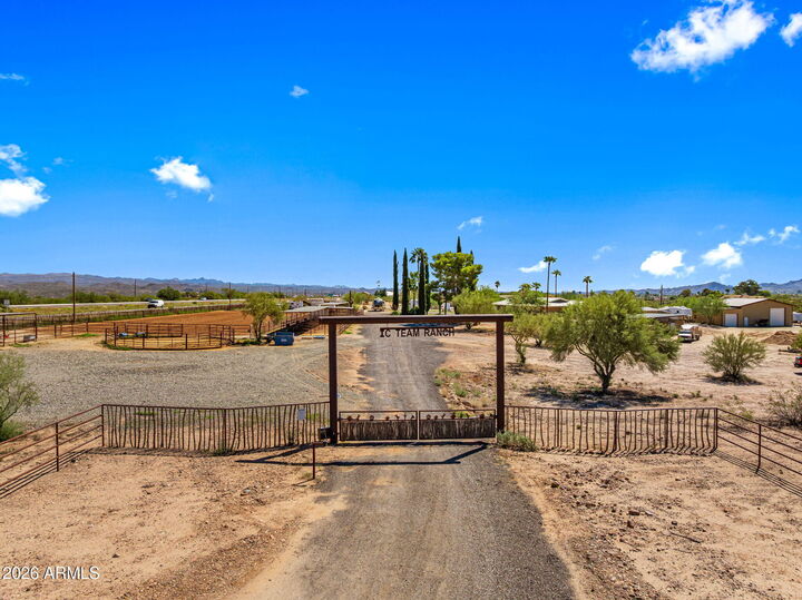 Property Photo:  37505 S Camino Blanco Road  AZ 85390 