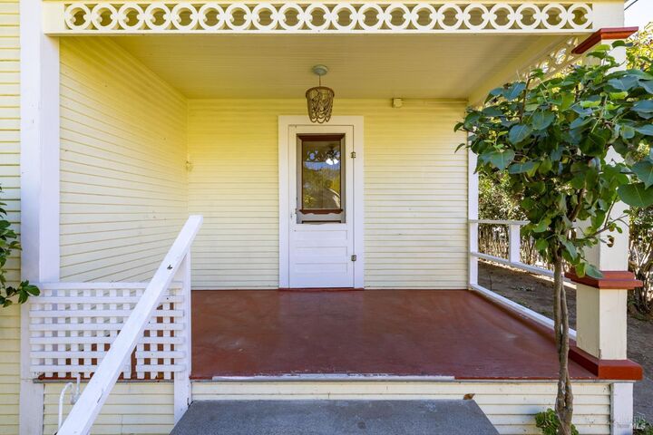 Property Photo:  105 Garden Street  CA 95401 