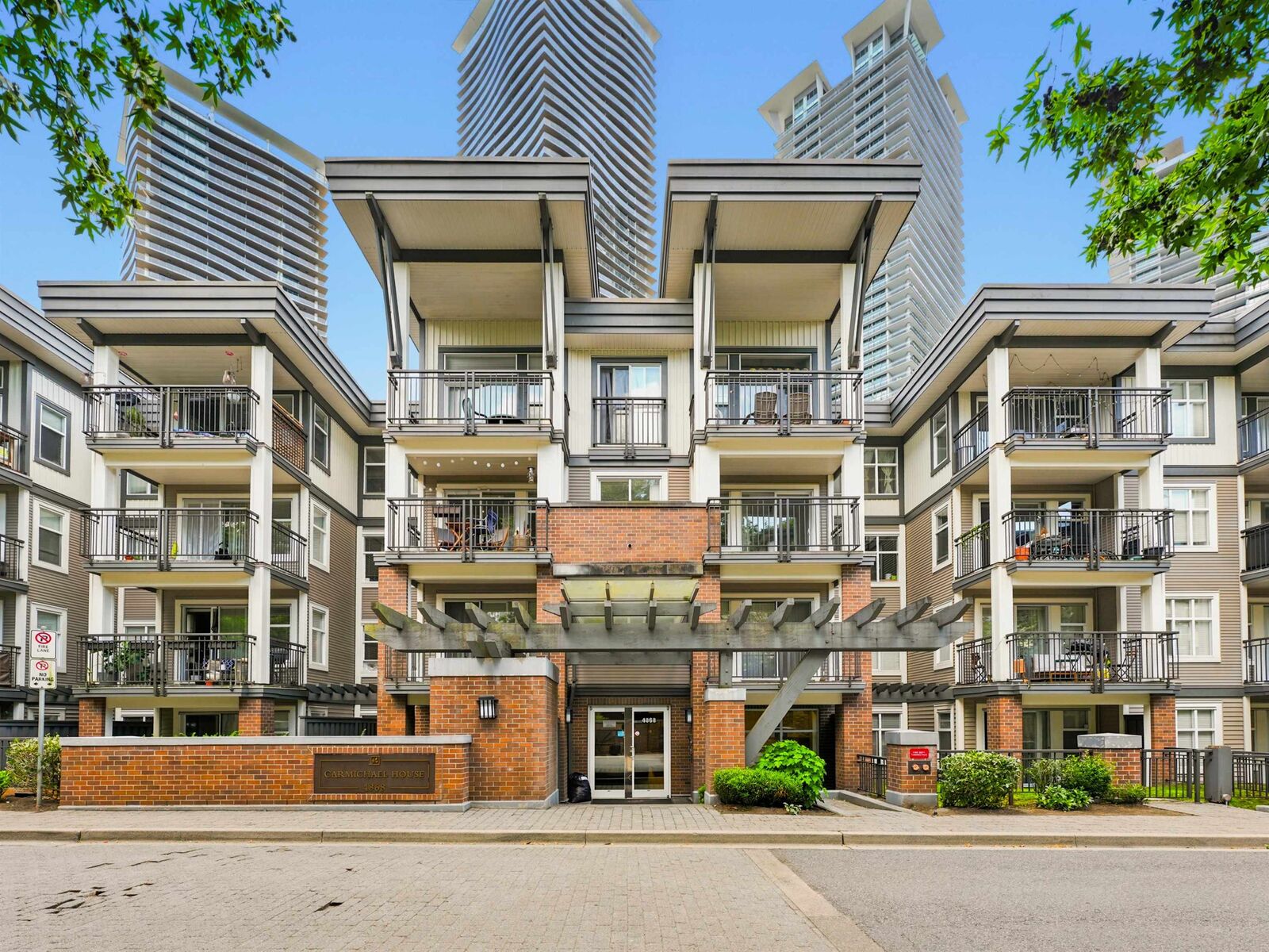Property Photo:  4868 Brentwood Drive 311  BC V5C 0C2 