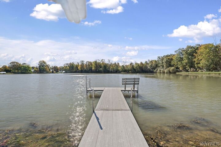 Property Photo: 7286 Wilrose Court NY 14120