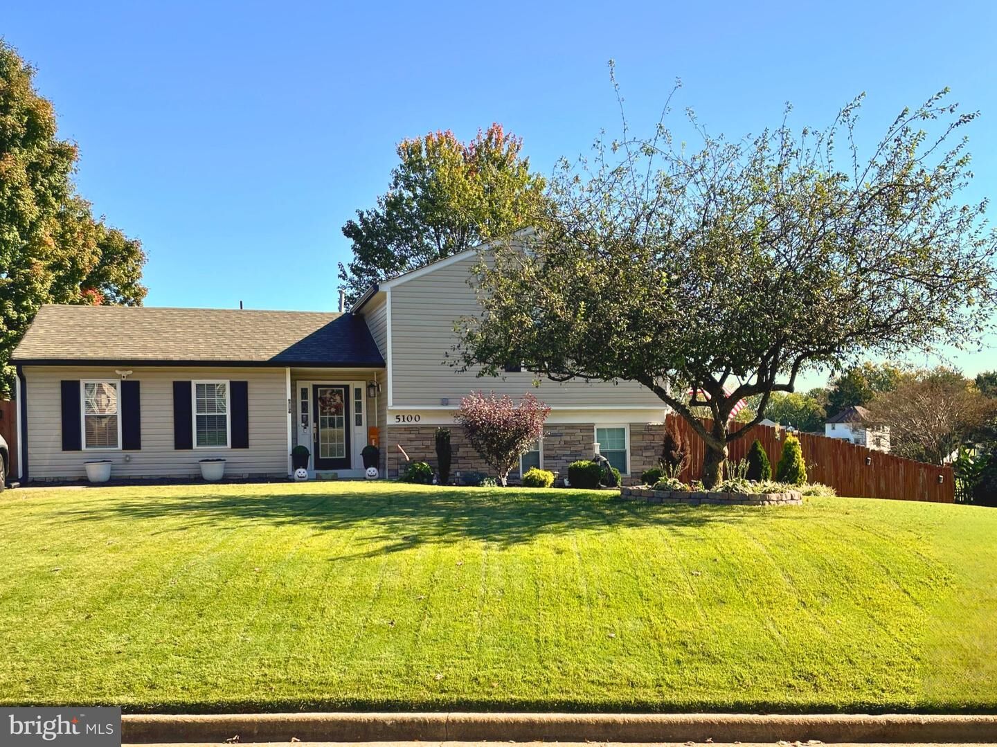Property Photo: 5100 Macnamara Drive VA 22407
