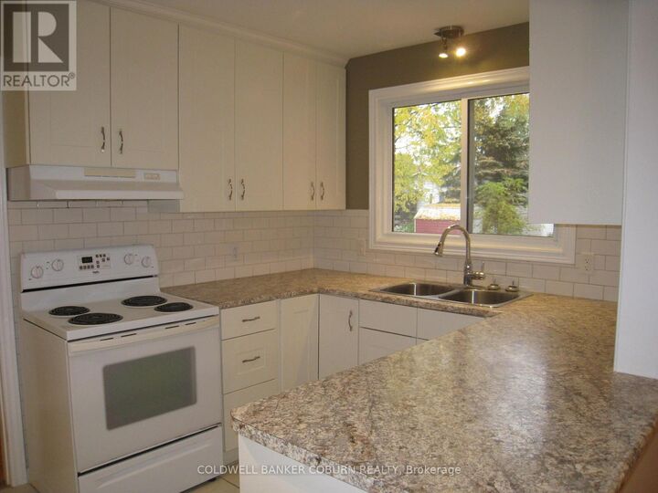 Property Photo:  304 George Street East  ON K0G 1J0 