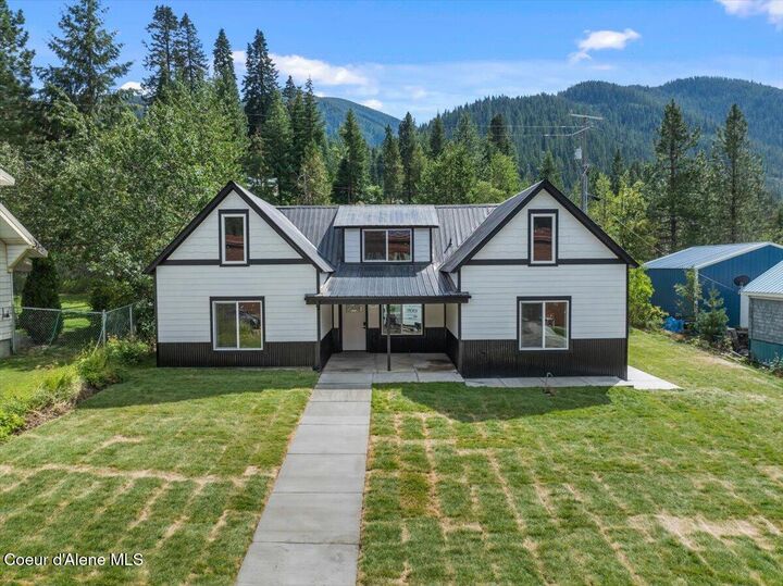 Property Photo:  326 Park St  ID 83846 