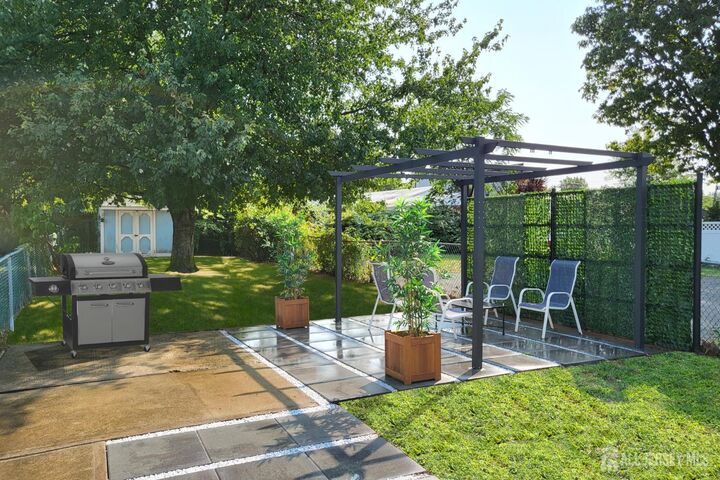 Property Photo:  41 2 Avenue  NJ 07027 