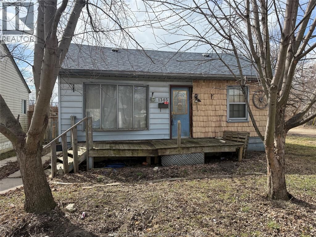 Property Photo:  1303 Central  ON N8Y 3V3 