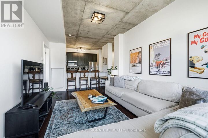 Property Photo: 400 Wellington Street West 803 ON M5V 0B5