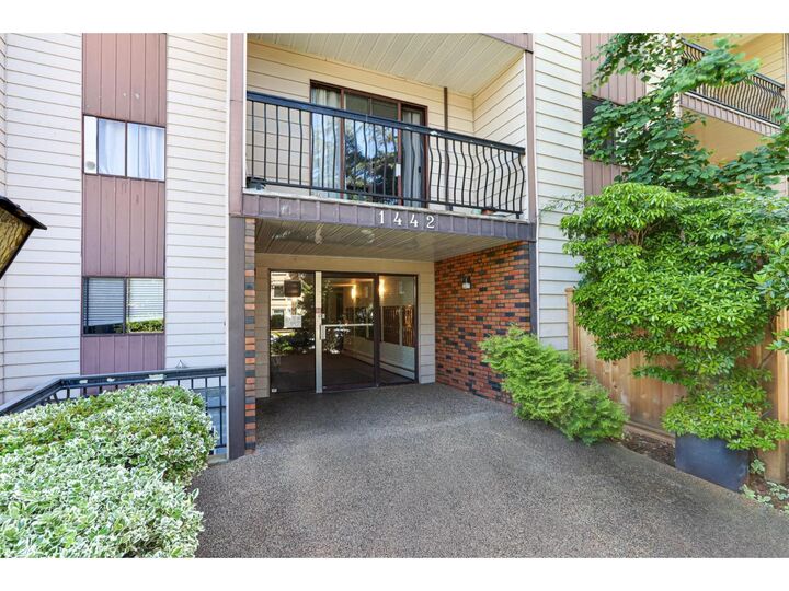 Property Photo:  1442 Blackwood Street 119  BC V4B 3V5 