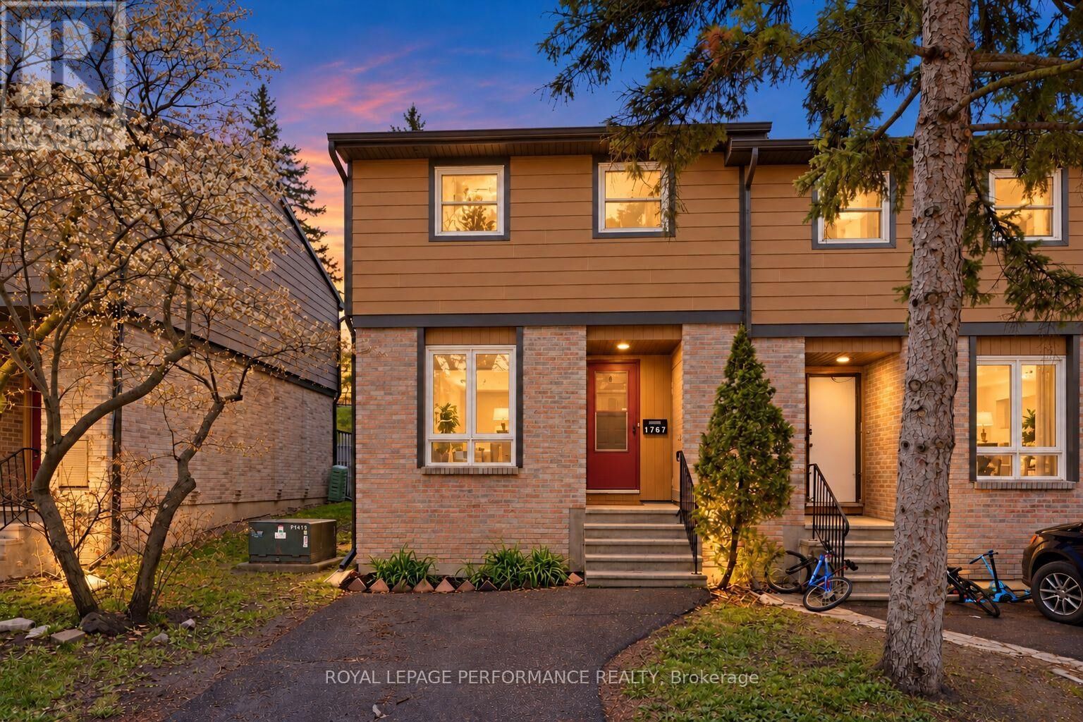 Property Photo:  1767 Trappist Lane  ON K1C 1X7 