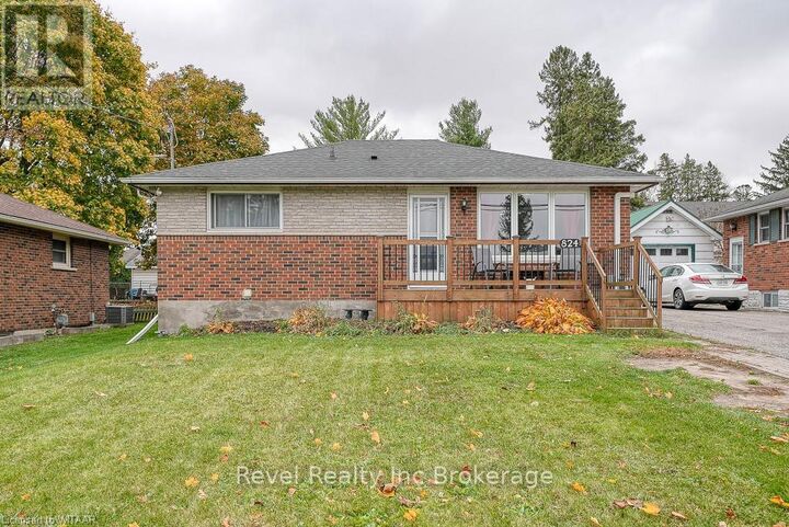 Property Photo:  824 Devonshire Avenue  ON N4S 5R6 