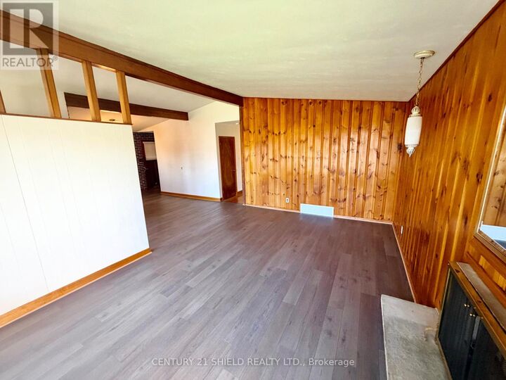 Property Photo: 1216 Henry Street ON K6J 5A6