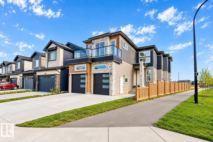 Property Photo:  231 28 St SW  AB T6X 3E4 