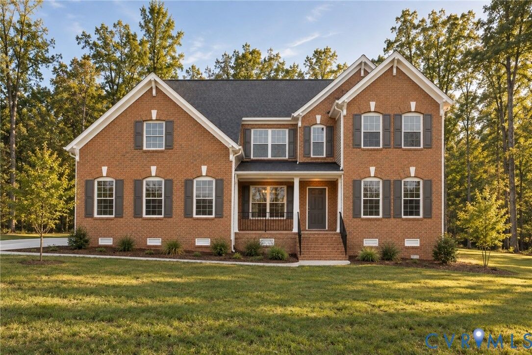 Property Photo:  15148 Johns Trace Circle  VA 23192 