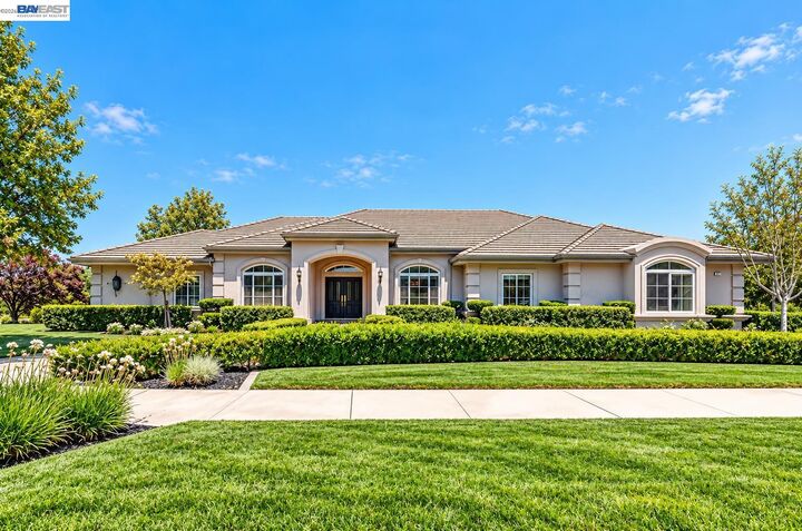 Property Photo:  1377 Piemonte Dr  CA 94566 