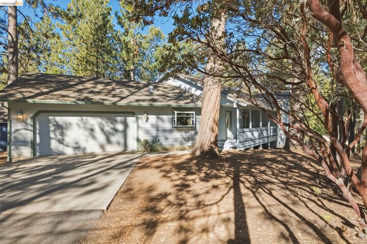 Property Photo:  24076 S Bear Clover Ct.  CA 95370 