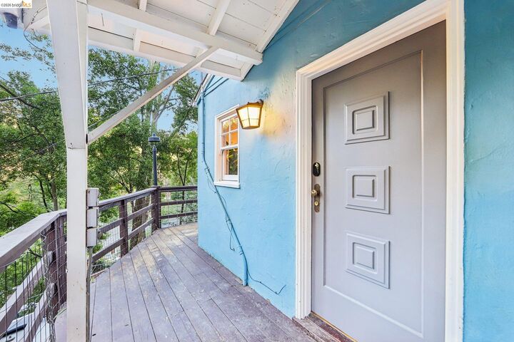 Property Photo:  273 Beauforest Dr  CA 94611 