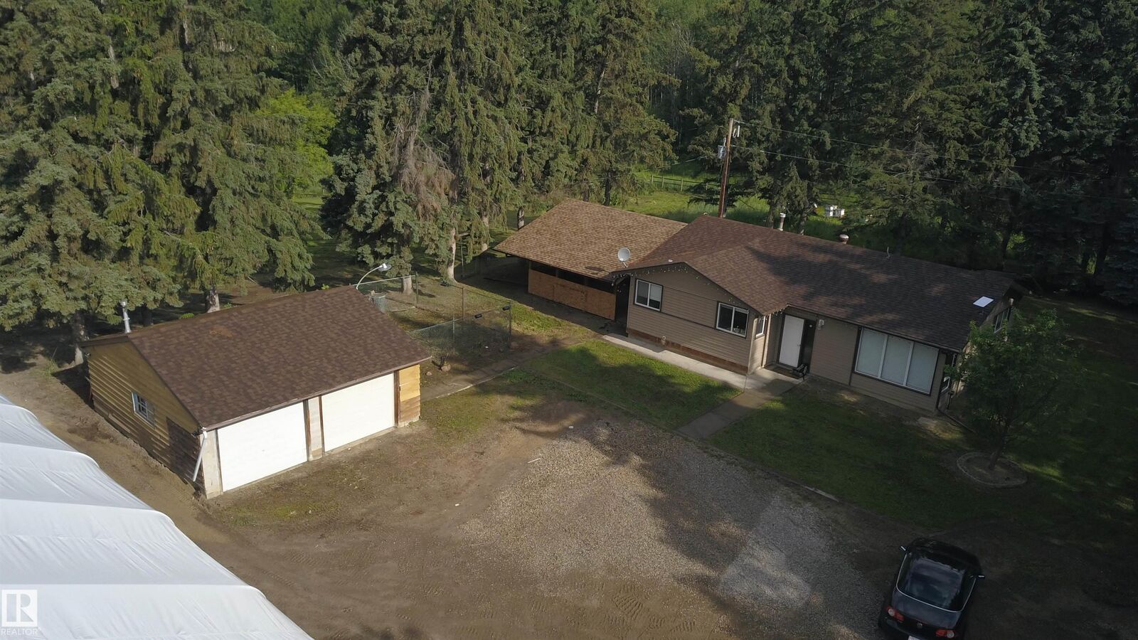 Property Photo:  53212 Rge Road 14  AB T7Y 0G3 