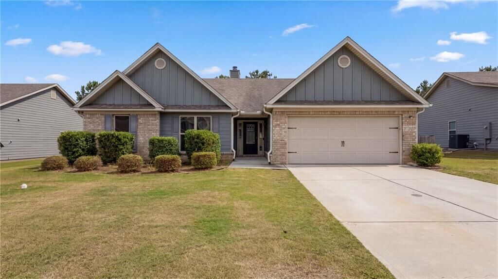Property Photo: 81 Livingston Court GA 30680