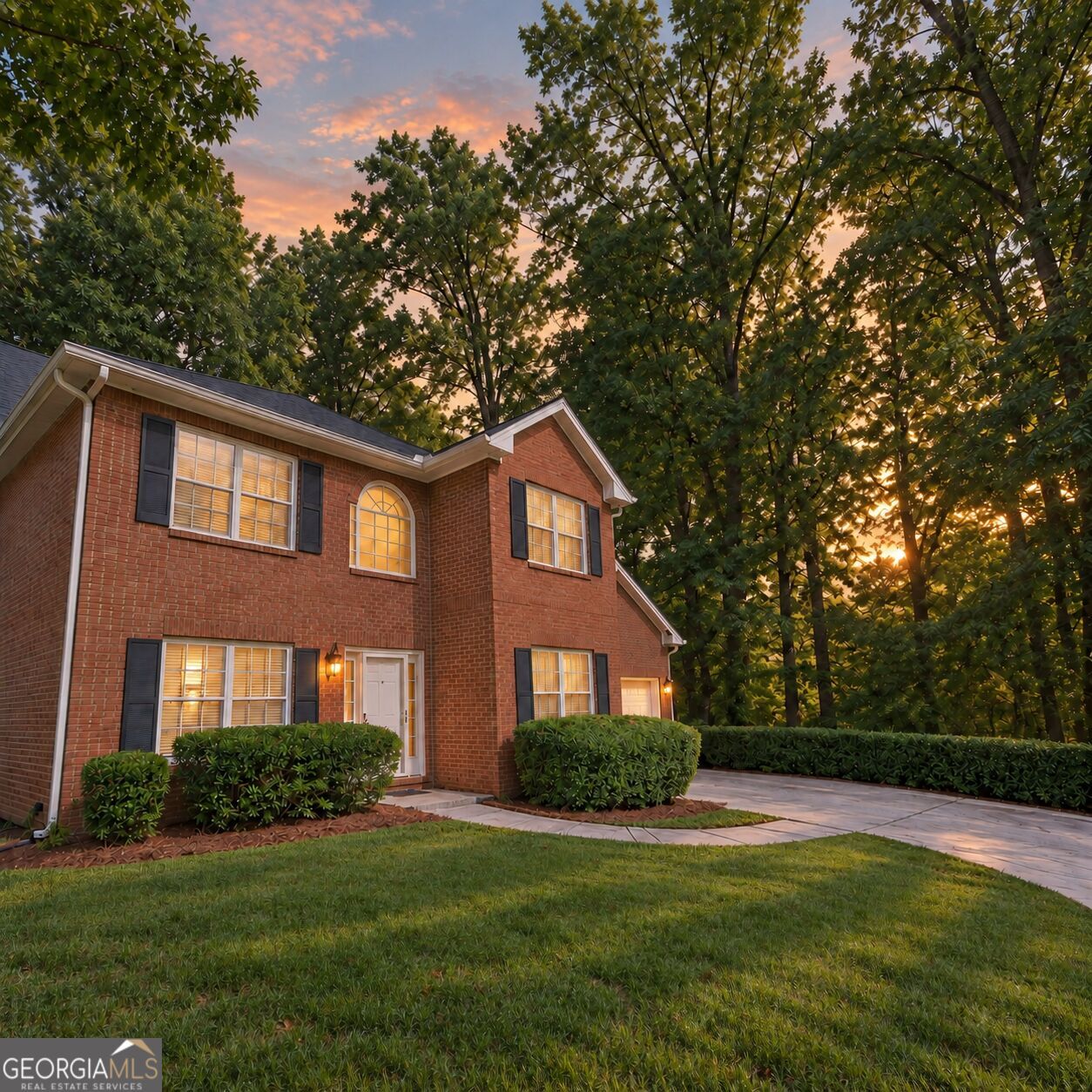 Property Photo:  930 New Hope Road SW  GA 30331 