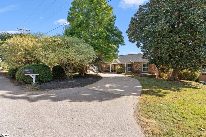 Property Photo:  800 Butler Springs Road  SC 29615 