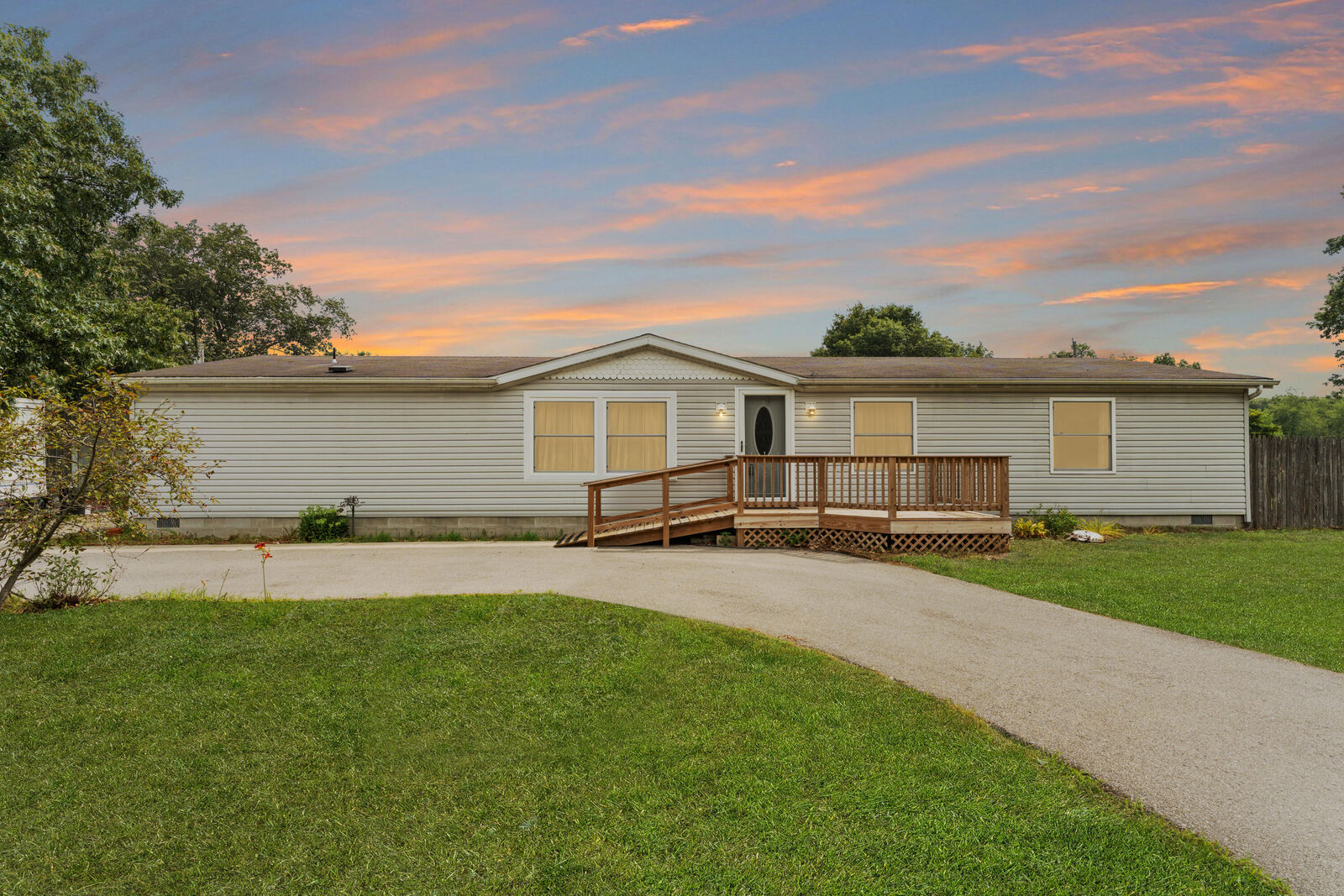 Property Photo:  9625 N Ahlgrim Street  IN 46310 