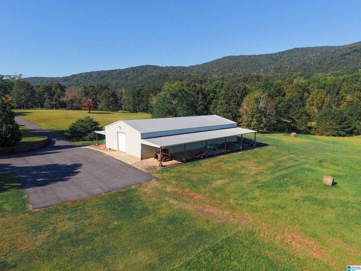 Property Photo: 0 (185 Acres) Kingsway Drive 0 AL 36207