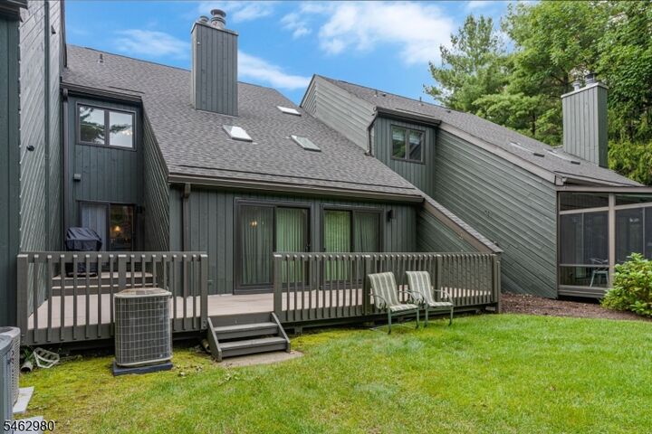 Property Photo:  14 Carla Ct  NJ 07960 